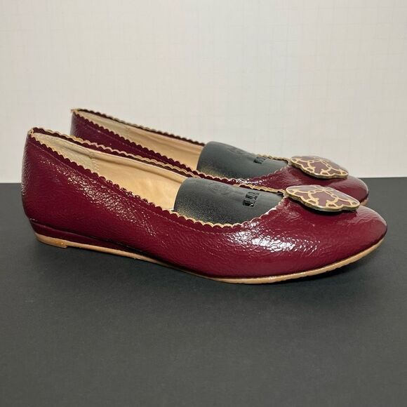 Womens ANNA Burgundy by LINDSAY PHILLIPS Patent Leather Ballet Flats / Size 7.5 - Picture 1 of 9